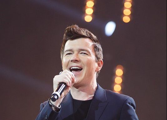 Rick Astley – Never Gonna Give You Up (2013)